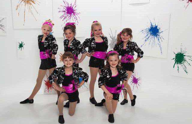 new vlc dance-recital-pic.gif