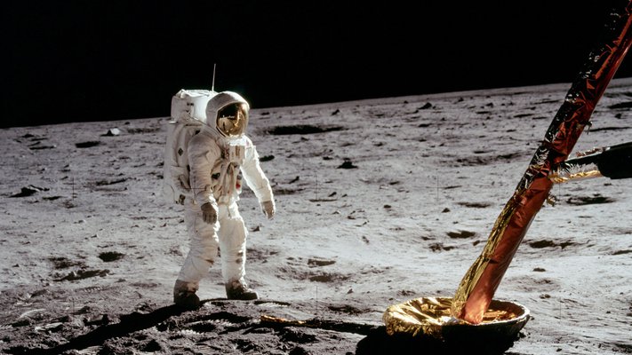 new_slt_moon landing NASA.jpg